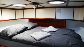 Exclusive Apartment | 7 bedrooms, free WiFi, bed sheets