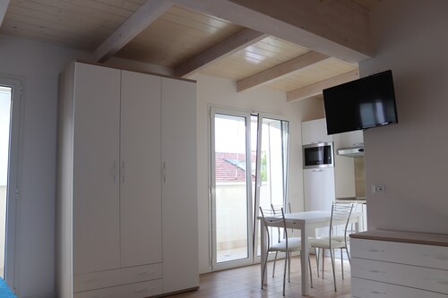 Antares Penthouse Studio mit Balkon 302