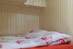 3 bedrooms, iron/ironing board, free WiFi, bed sheets - Boat apartment Rotterdam Hoop (Rotterdam)
