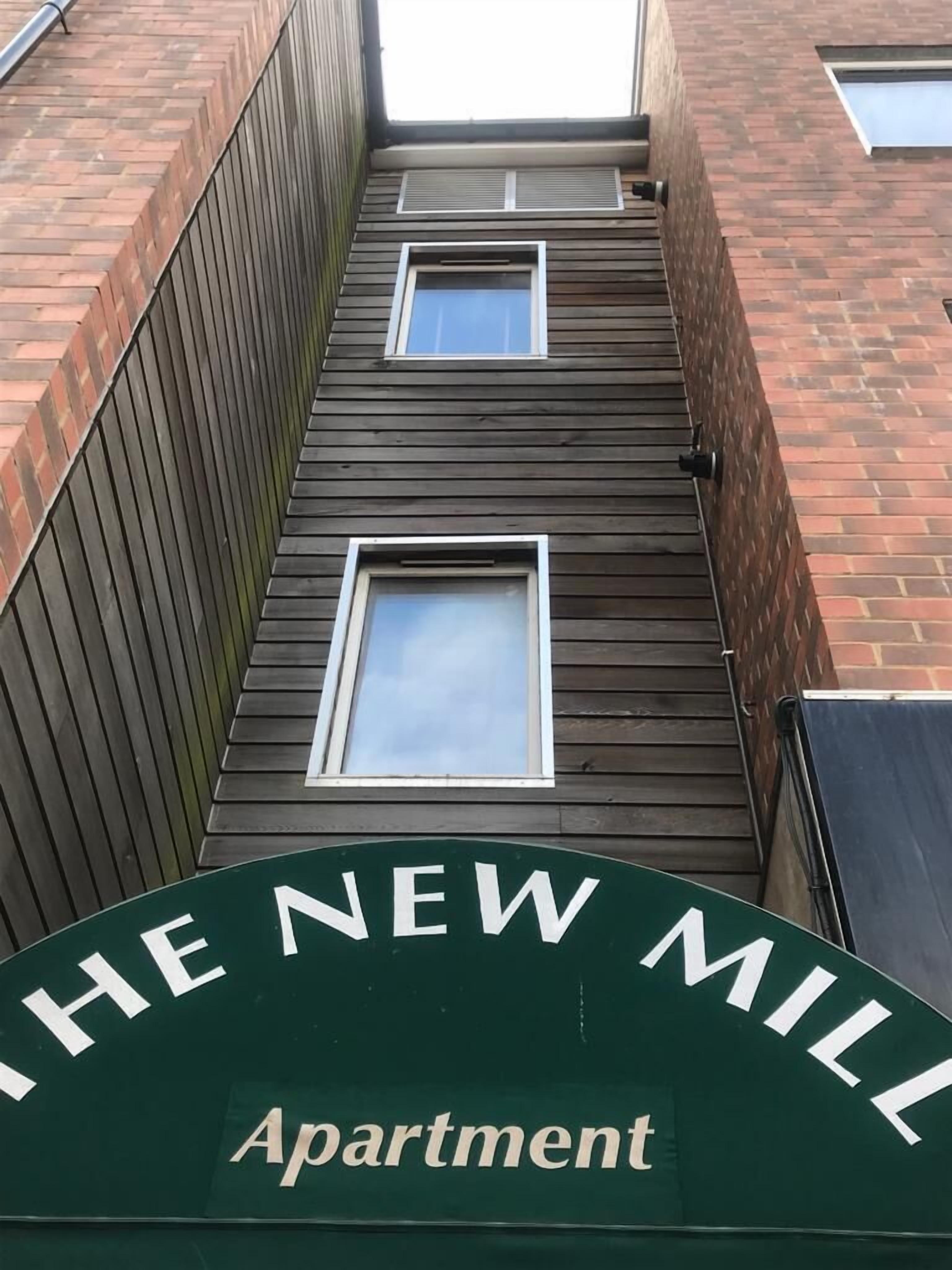 Fassade der Unterkunft – Abend/Nacht