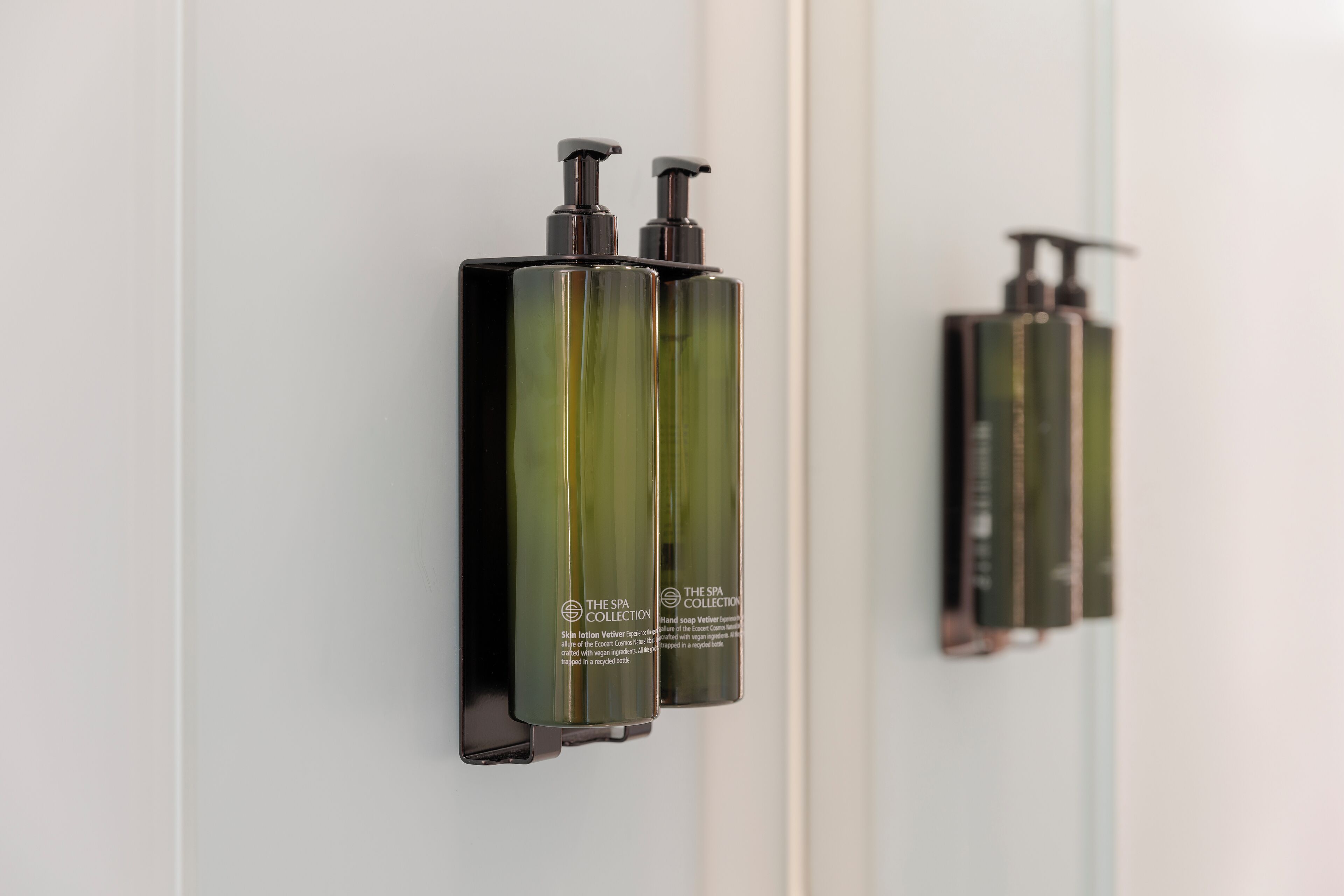 desk, soundproofing, iron/ironing board, free wifi