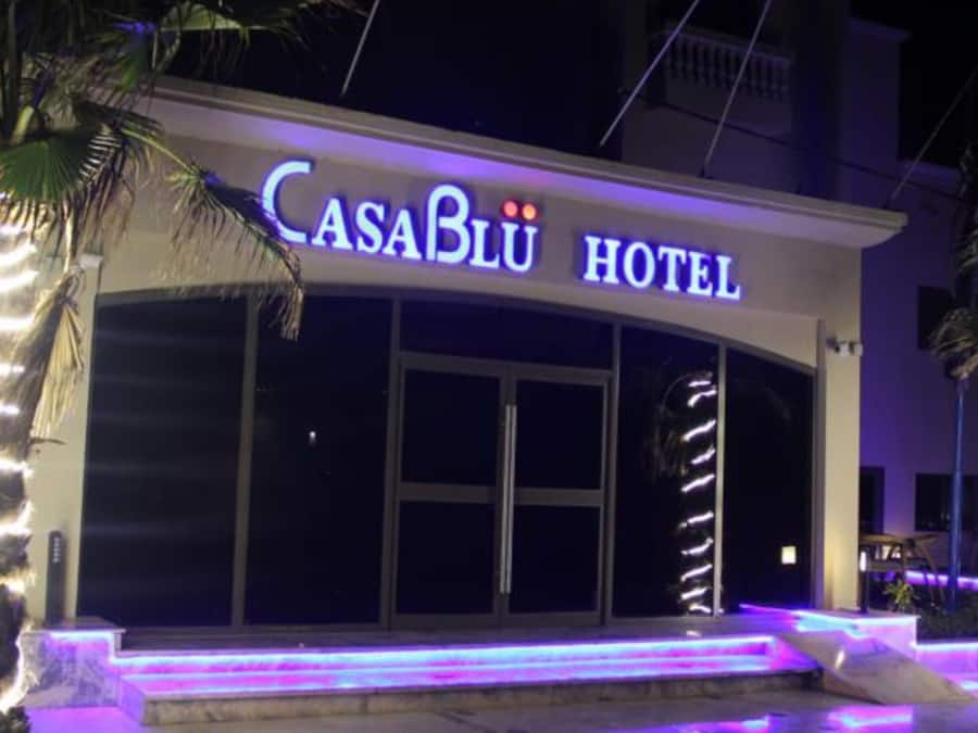 Fachada del alojamiento - Noche