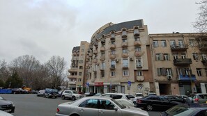 Exterior - Apartment on Marjanishvili Str. (Tbilisi)