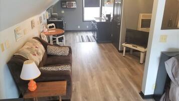 TV connectée, livres, chaßne hi-fi