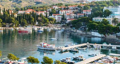 Apartments & Rooms Mihajica- Standard Double or Twin Room with Balcony and Sea View