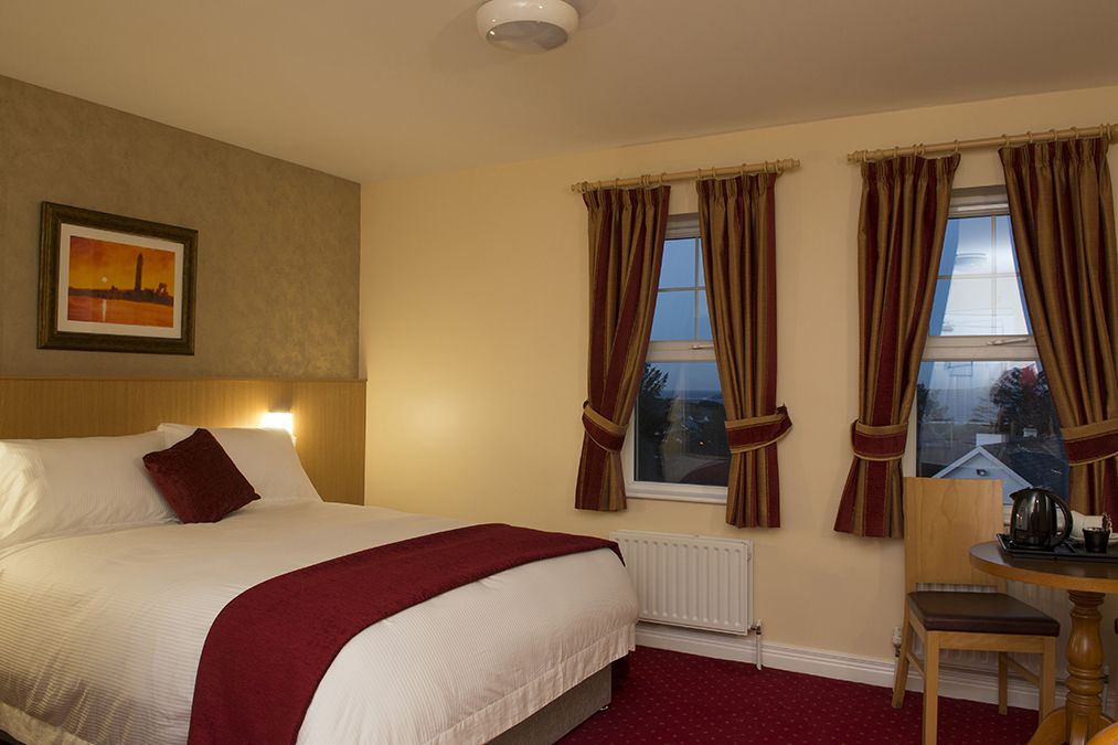 basic double room | individually decorated, individually furnished, desk, iron/ironing board