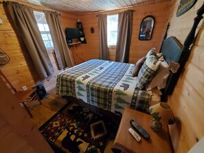 2 soverom, strykejern/-brett, wi-fi (inkludert) og sengetøy