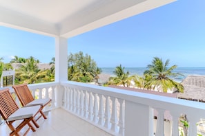 Habitación doble Deluxe, vista al mar | Balcón