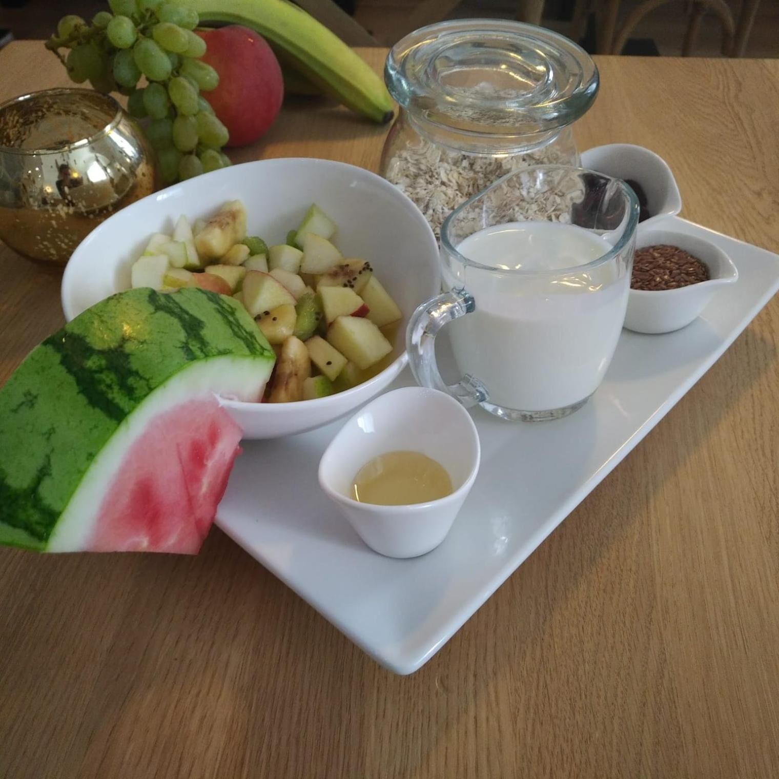 daily continental breakfast (eur 10.00 per person)