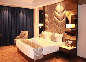 Suite royale | Minibar, coffre-fort, bureau