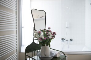 Deluxe Apartment (Calvilla d'inverno) | Bathroom | Hair dryer, bidet, towels, soap - Sasso al Melo (Abetone Cutigliano)