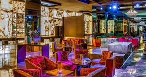 9 bars/lounges, beach bar