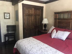 公寓式客房, 1 张大床 | 1 多间卧室、特色装修、特色家居、熨斗/熨衣板