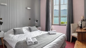 Chambre, vue sur le lac