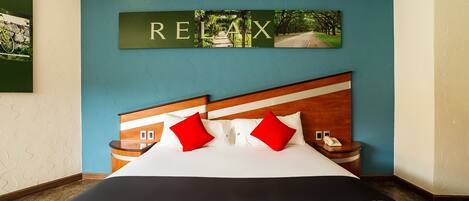 Premier Room, 1 King Bed | 1 bedroom, free WiFi, bed sheets, wheelchair access