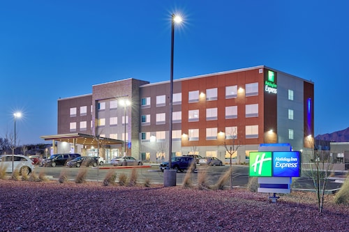 Holiday Inn Express & Suites El Paso - Sunland Park Area by IHG