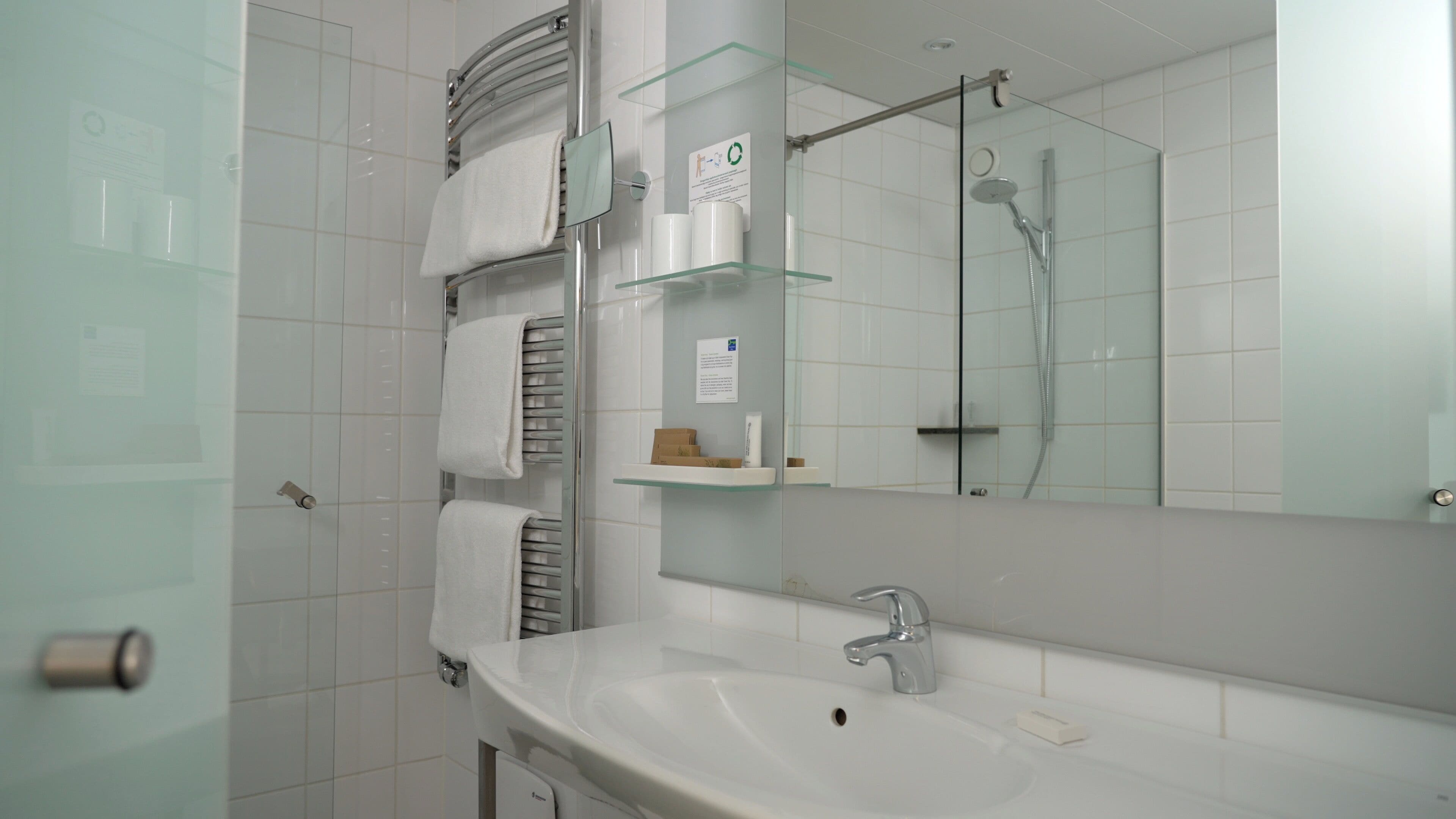 junior double or twin room | bathroom | shower, free toiletries, hair dryer, towels