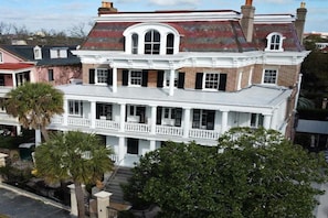 Unclassified image, 4 of 57, button - Battery Carriage House Inn (Charleston)
