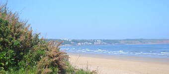 The Bay Filey Pets WIFI Piscina Gimnasio Primer piso, moderno apartamento 