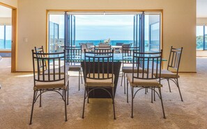 Dining - Palm Beach Lodge (Palm Beach)