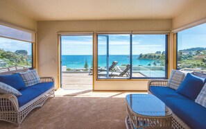 Interior - Palm Beach Lodge (Palm Beach)