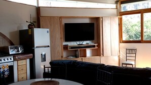 家庭公寓 | 客廳 | 55 吋平面電視連數碼電視頻道、LED 電視、Netflix