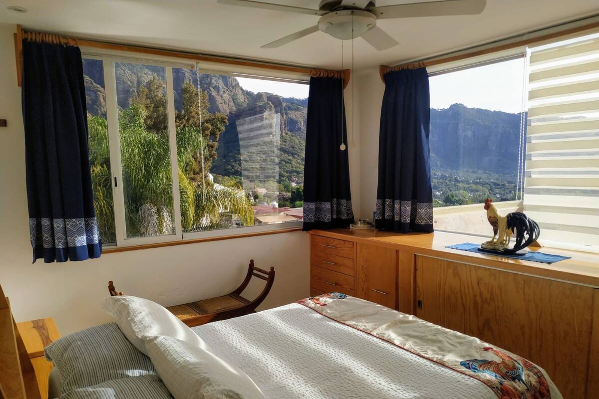 Departamento panorámico, 1 habitación, cocina, vista a la montaña | Ropa de cama de alta calidad, edredón y decoración personalizada