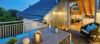 Luxury design loft for 6-8 people - balcony/garden (3 bedrooms + 3 bathrooms)