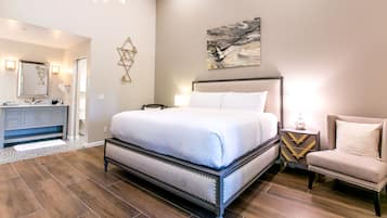 Rose Quartz Suite | Seprai premium, brankas, dan didekorasi berbeda-beda