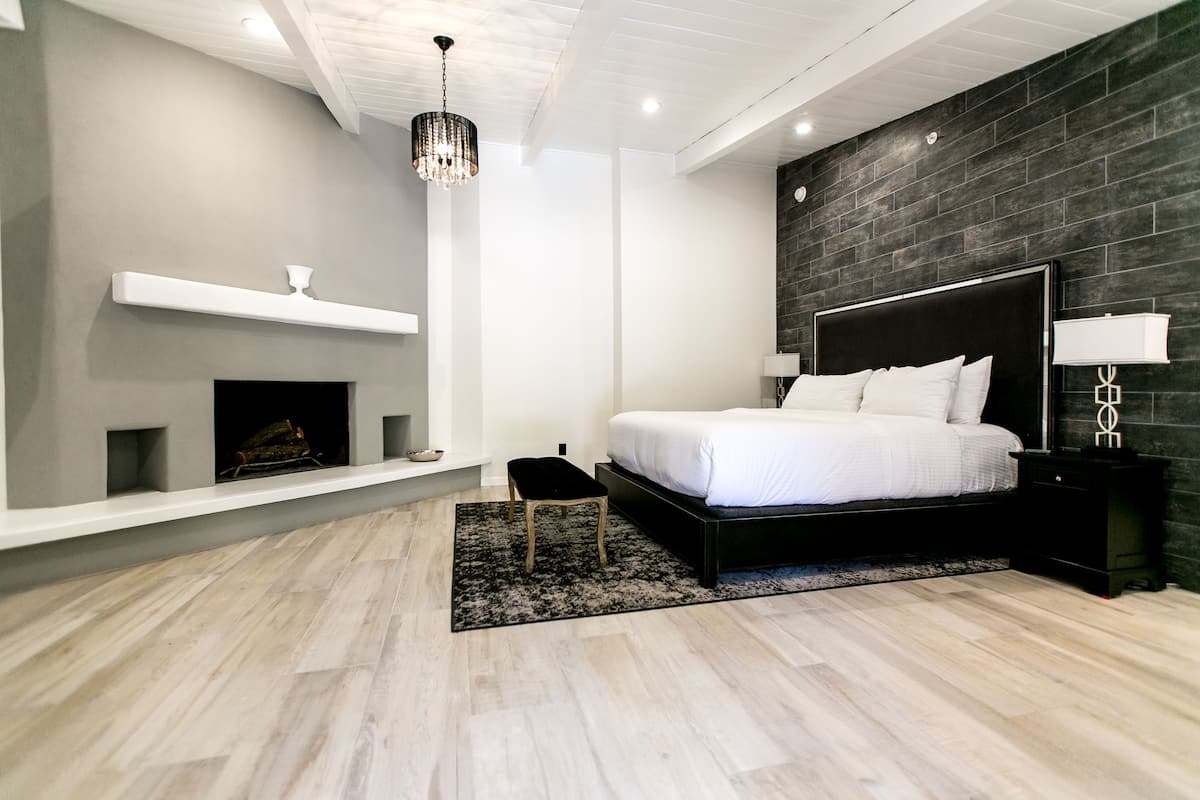 Onyx Suite | Ropa de cama de alta calidad y caja de seguridad en la habitación