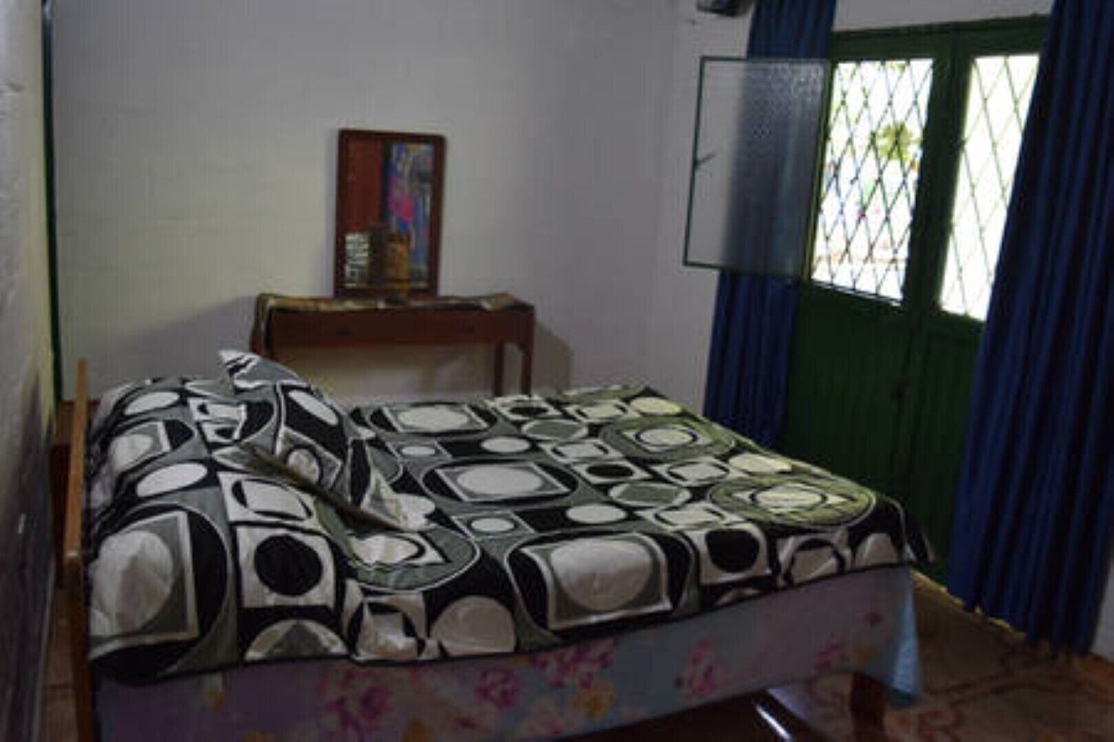 1 soveværelse, strygejern/strygebræt, sengetøj