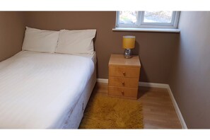 Chambre Standard, 1 lit double (Shared)