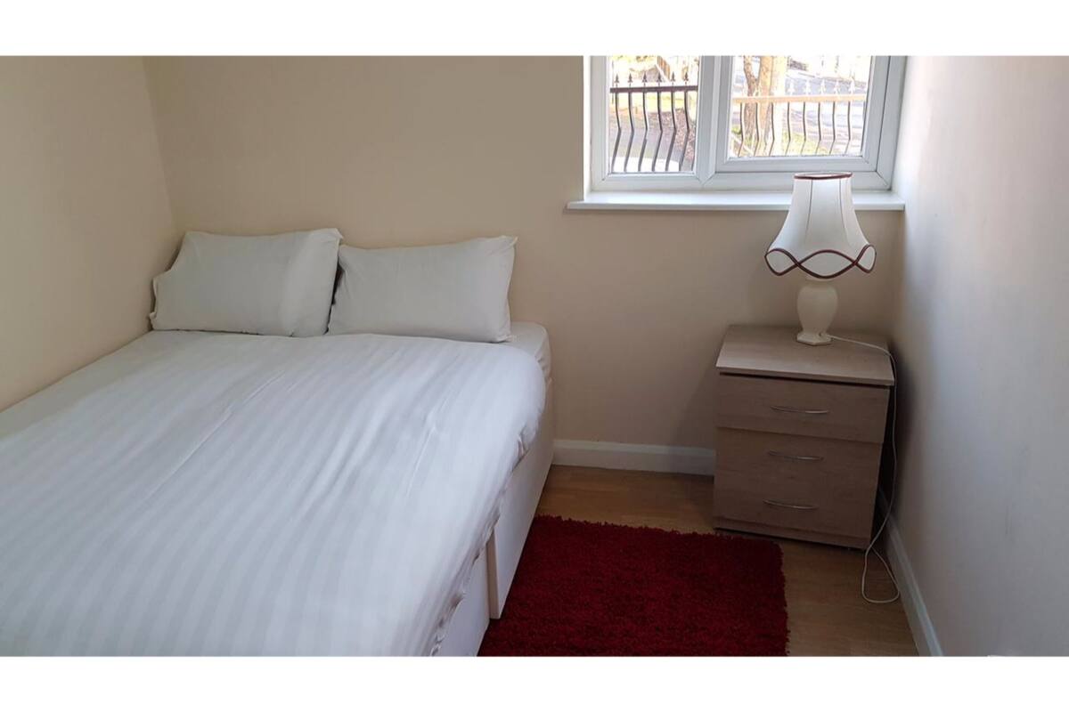 Chambre Standard, 1 lit double (Shared)