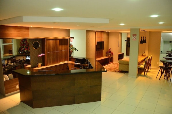 Lobby sitting area - Hotel Flamboyant (Catalao)