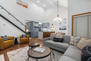 TV, fireplace, offices