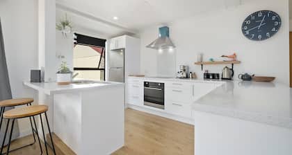 Rees on Reid - Arrowtown Holiday Home