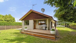 Unclassified image, 2 of 15, button - Rees on Reid - Arrowtown Holiday Home (Arrowtown)