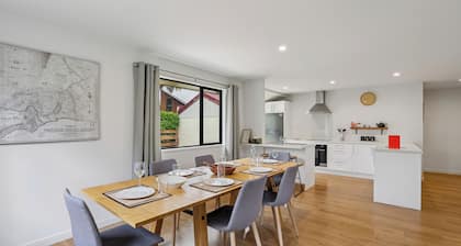 Rees on Reid - Arrowtown Holiday Home