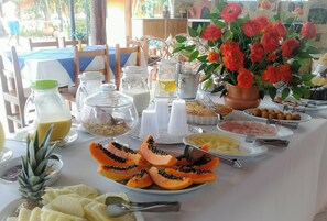 Desayuno de autoservicio incluido todos los días 