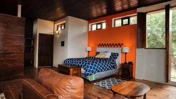 Premium Room, 1 Queen Bed | 1 bedroom, down duvets, in-room safe, desk