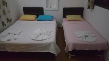 2 bedrooms, soundproofing, free WiFi, bed sheets