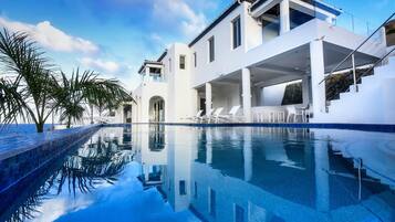 Outdoor pool, sun loungers