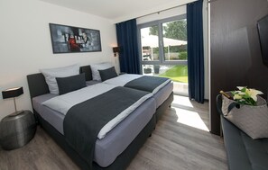 3 bedrooms, desk, free WiFi, bed sheets