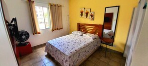 2 chambres, fer et planche à repasser, Wi-Fi gratuit, draps fournis