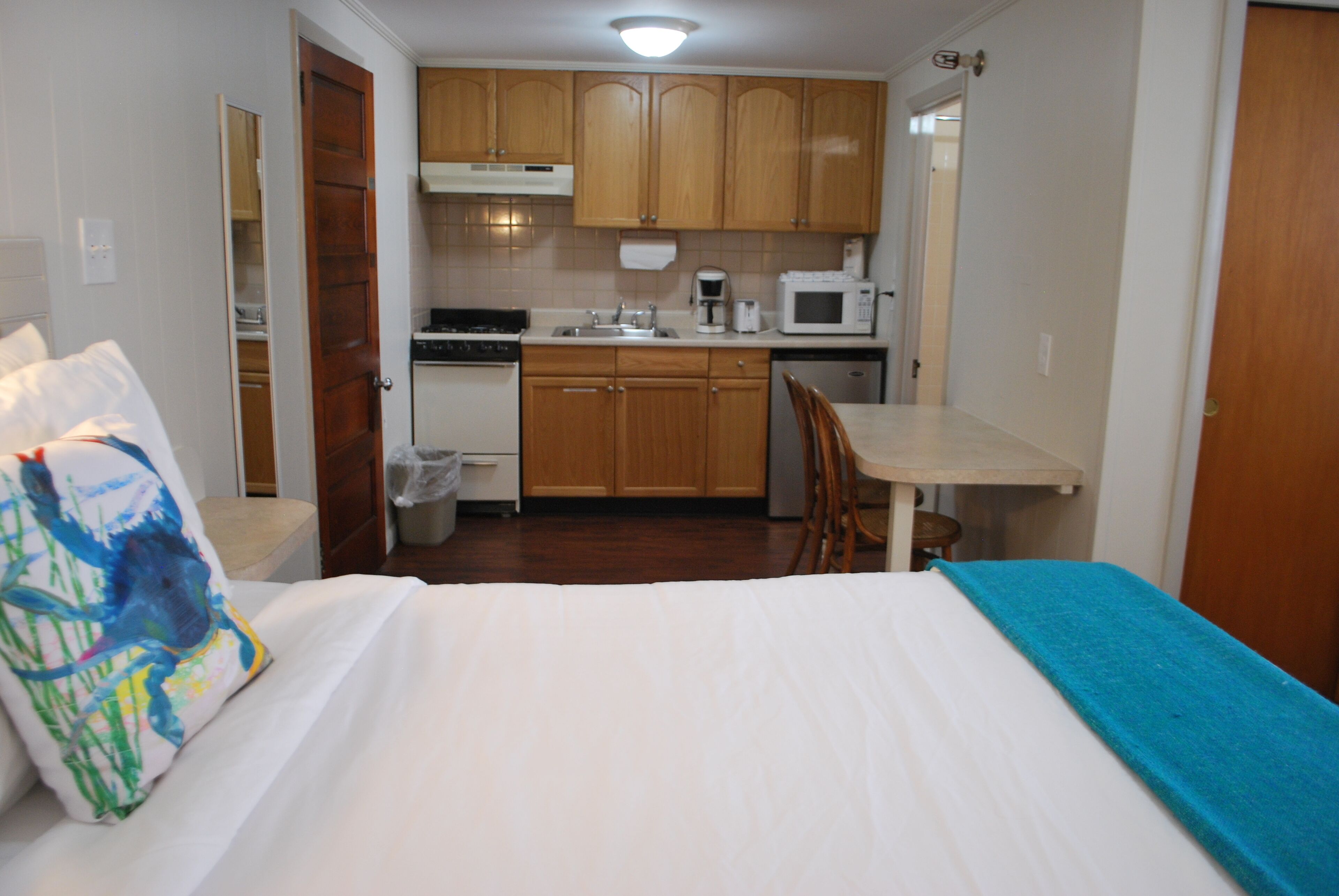 lankford hotel side efficiency, 1 double | blackout curtains, bed sheets