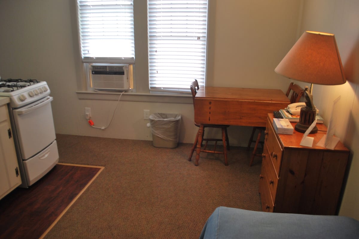 1 bedroom apartment, 1 double 1 twin | living area | 30-inch tv with cable channels