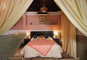 9 室のベッドルーム