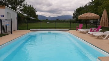 Seasonal outdoor pool