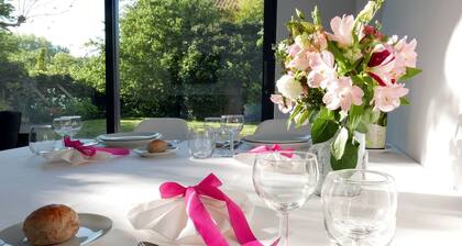 Catalpa Cottage *****