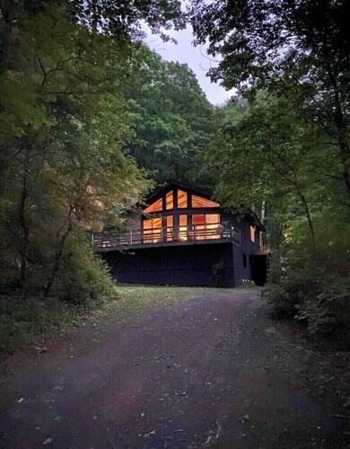 CATSKILLS SKIING : SO CLOSE TO Hunter, Wyndham, Belleayre area